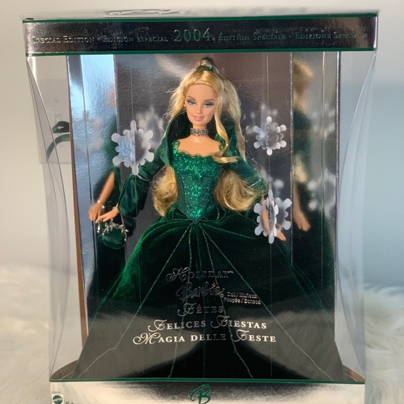Collectable Barbie 2004 Special Edition in Green and Silver - Picture 1 of 7
